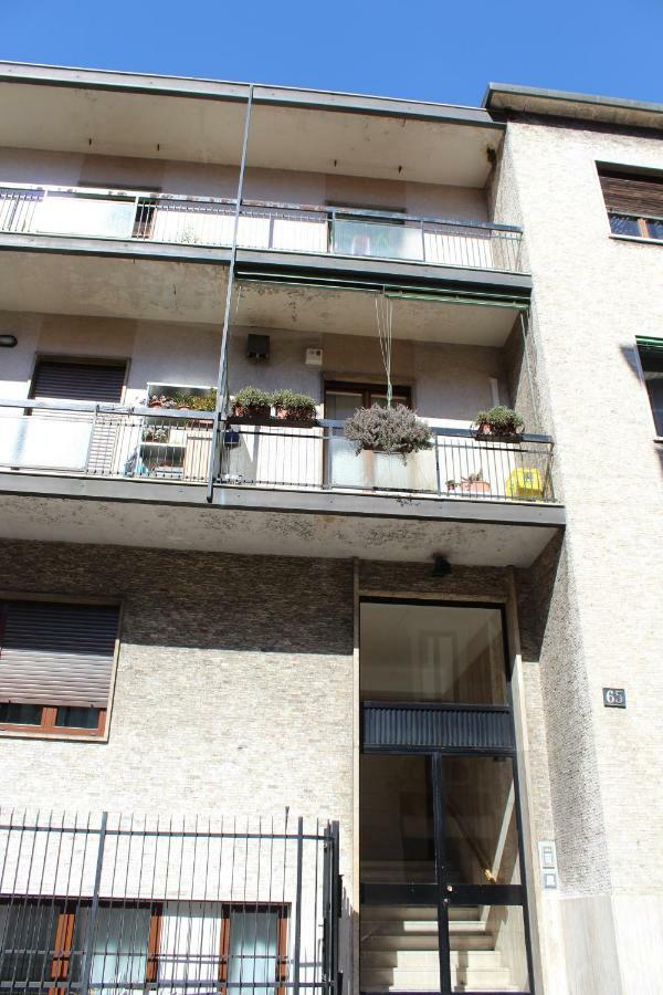 Apartment Paruta 65 Milan Luaran gambar