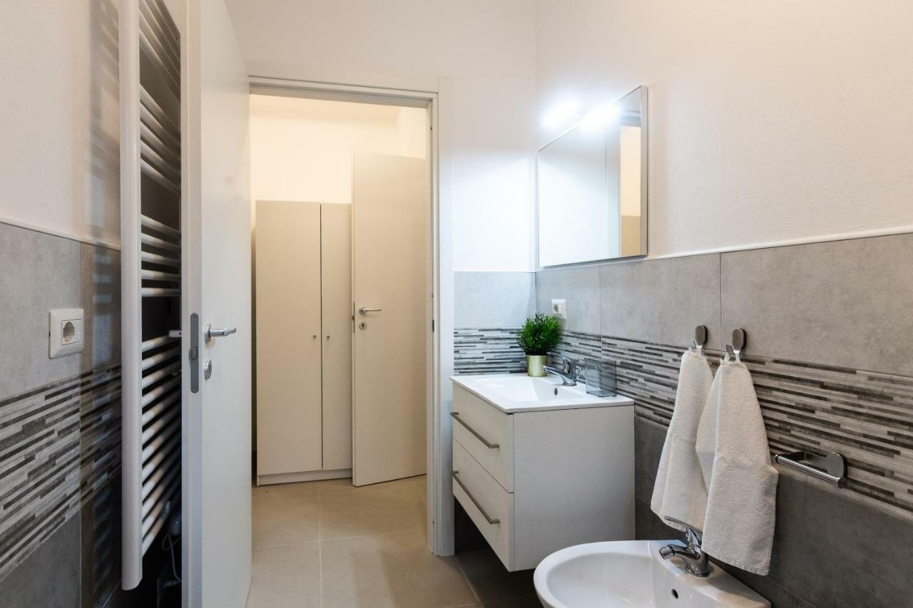Apartment Paruta 65 Milan Luaran gambar